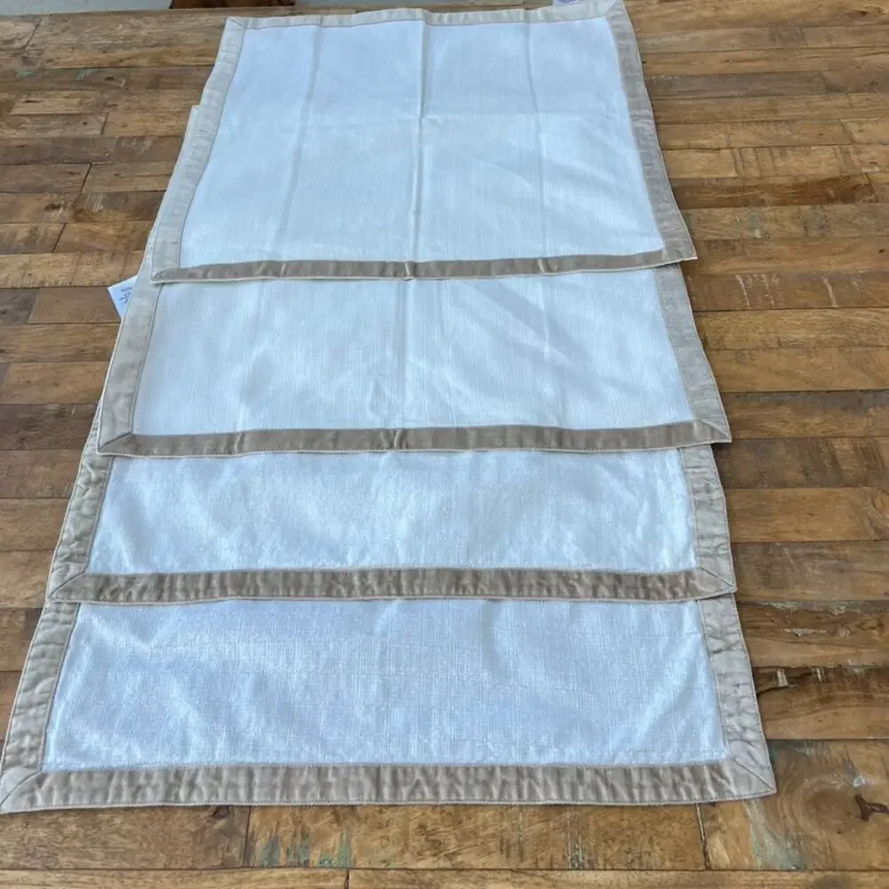 West Elm Set Of 4 White Brown Placemats 20